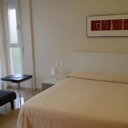 Realrent Jardines De Viveros Apartment