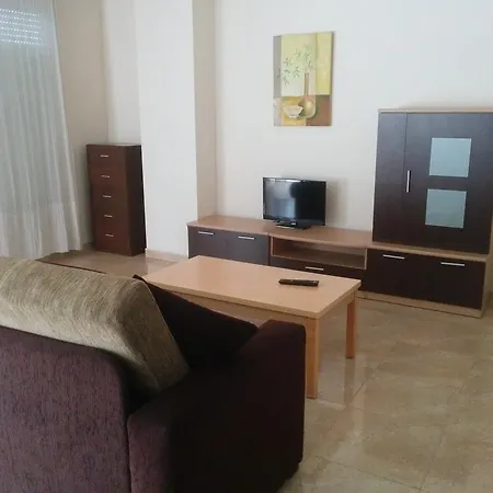 Realrent Jardines De Viveros Apartment