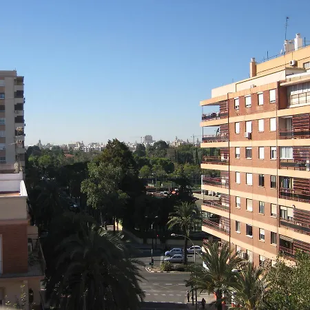 Realrent Jardines De Viveros Apartment *