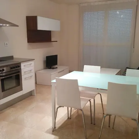 Realrent Jardines De Viveros *
