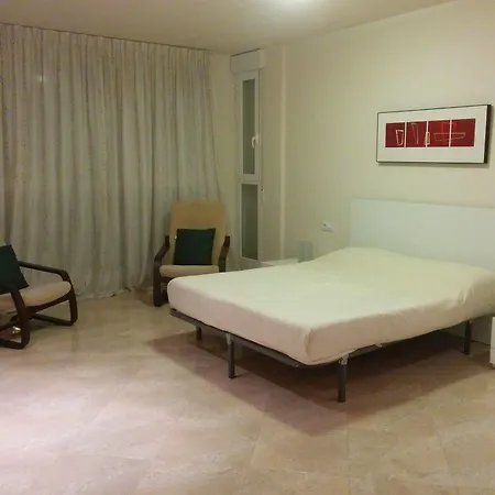 Realrent Jardines De Viveros Apartment Valencia